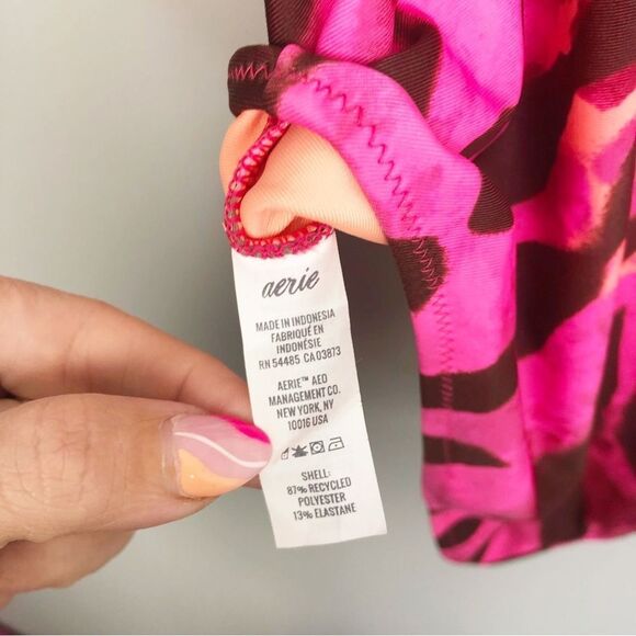 AERIE | One Shoulder Asymmetrical Tie Dye One Piece Swimsuit Women’s Size Small - Picture 10 of 12